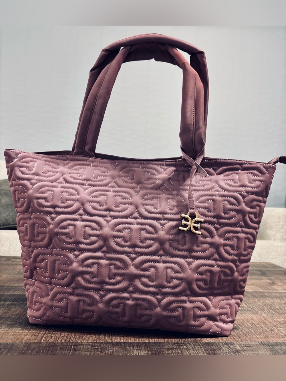 Sam Edelman Ethyl Quilted Logo Tote - Picture 11 of 13